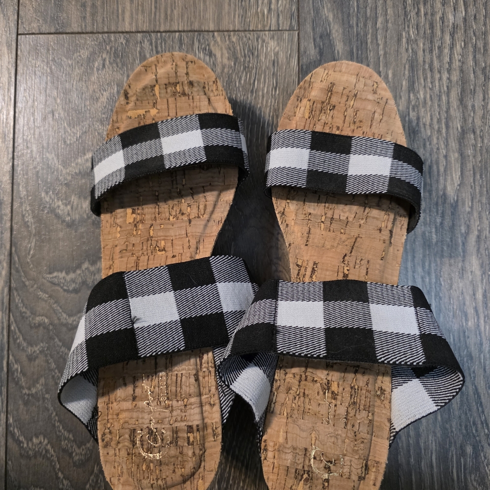 Cato Checkered Black and White Wedges